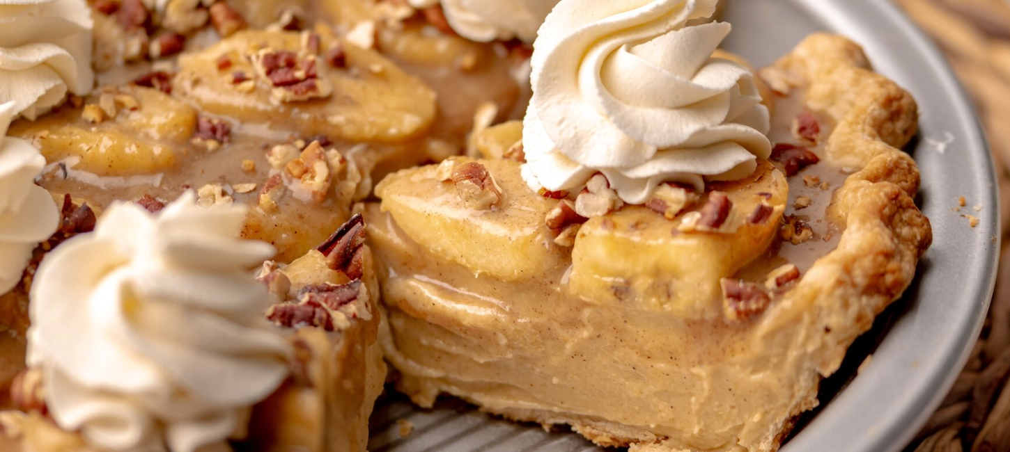 Bananas Foster Pie | Domino® Sugar